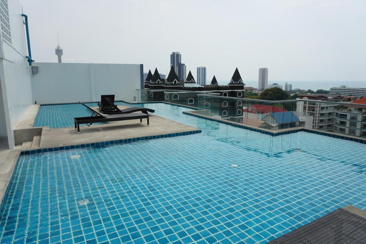 Luxury & Serenity In - C-view * Pattaya