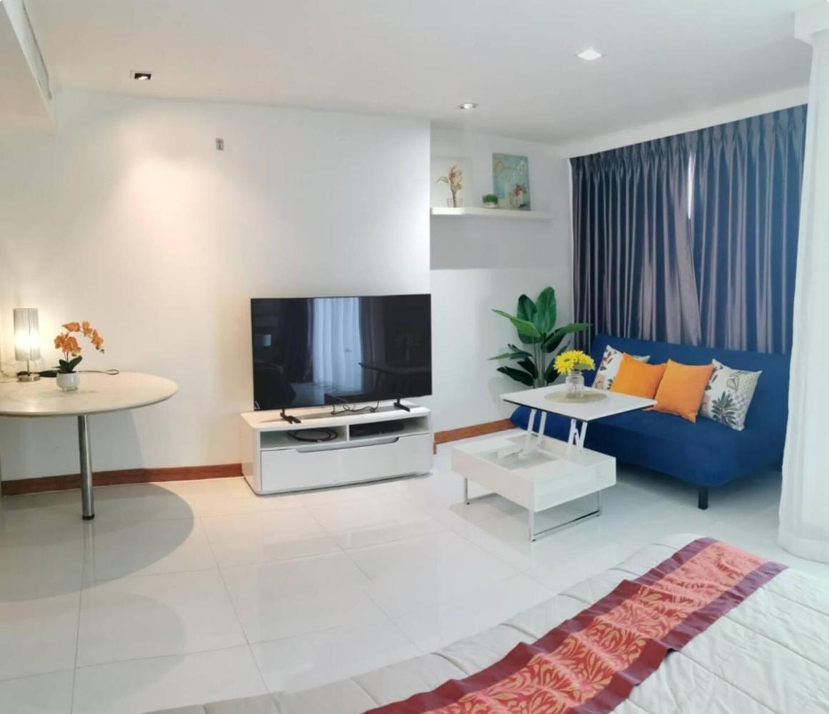 The 101 Apartment