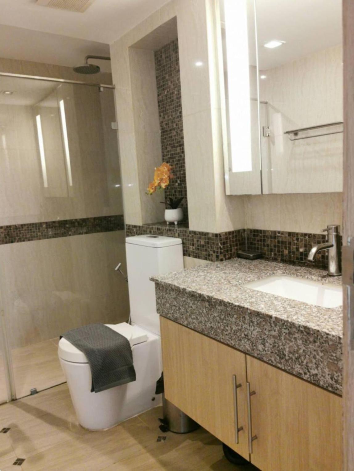 The 101 Apartment
