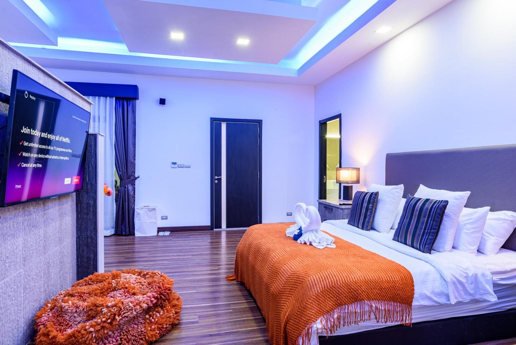 900m2 Near Walkstreet Luxury Pool Villa Pattaya