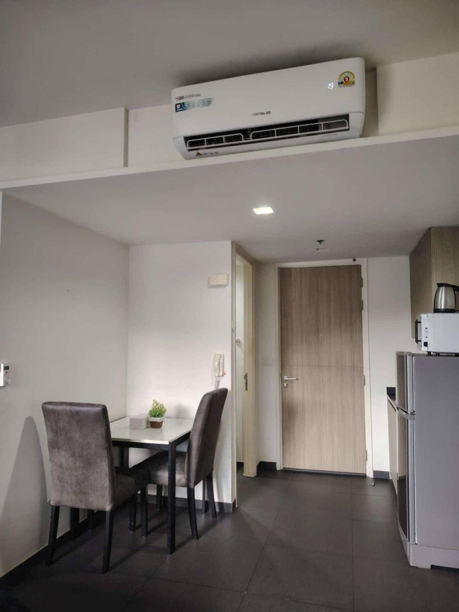 Unixx South Apartment