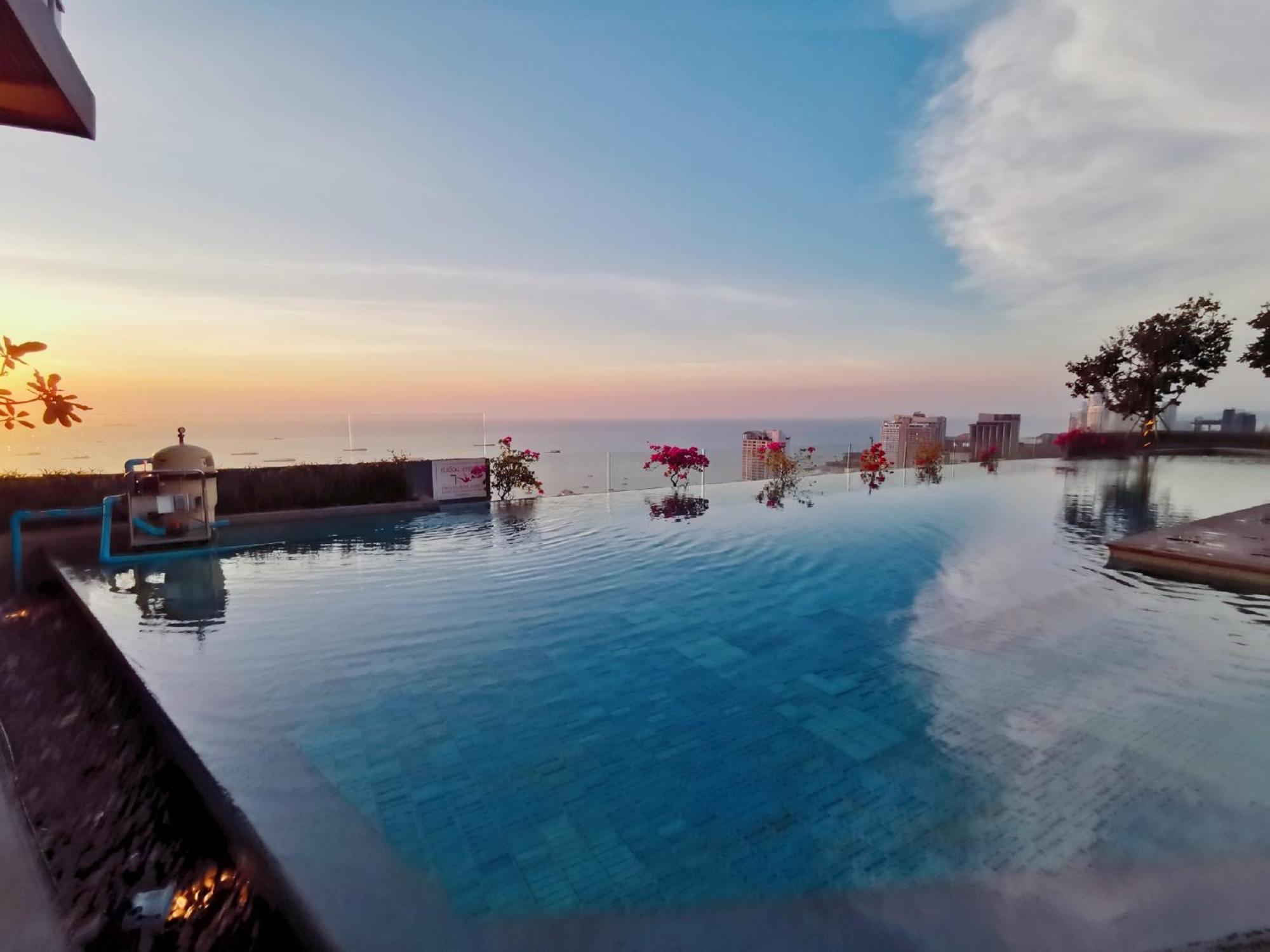 Centric Sea Pattaya中心海 Apartment *