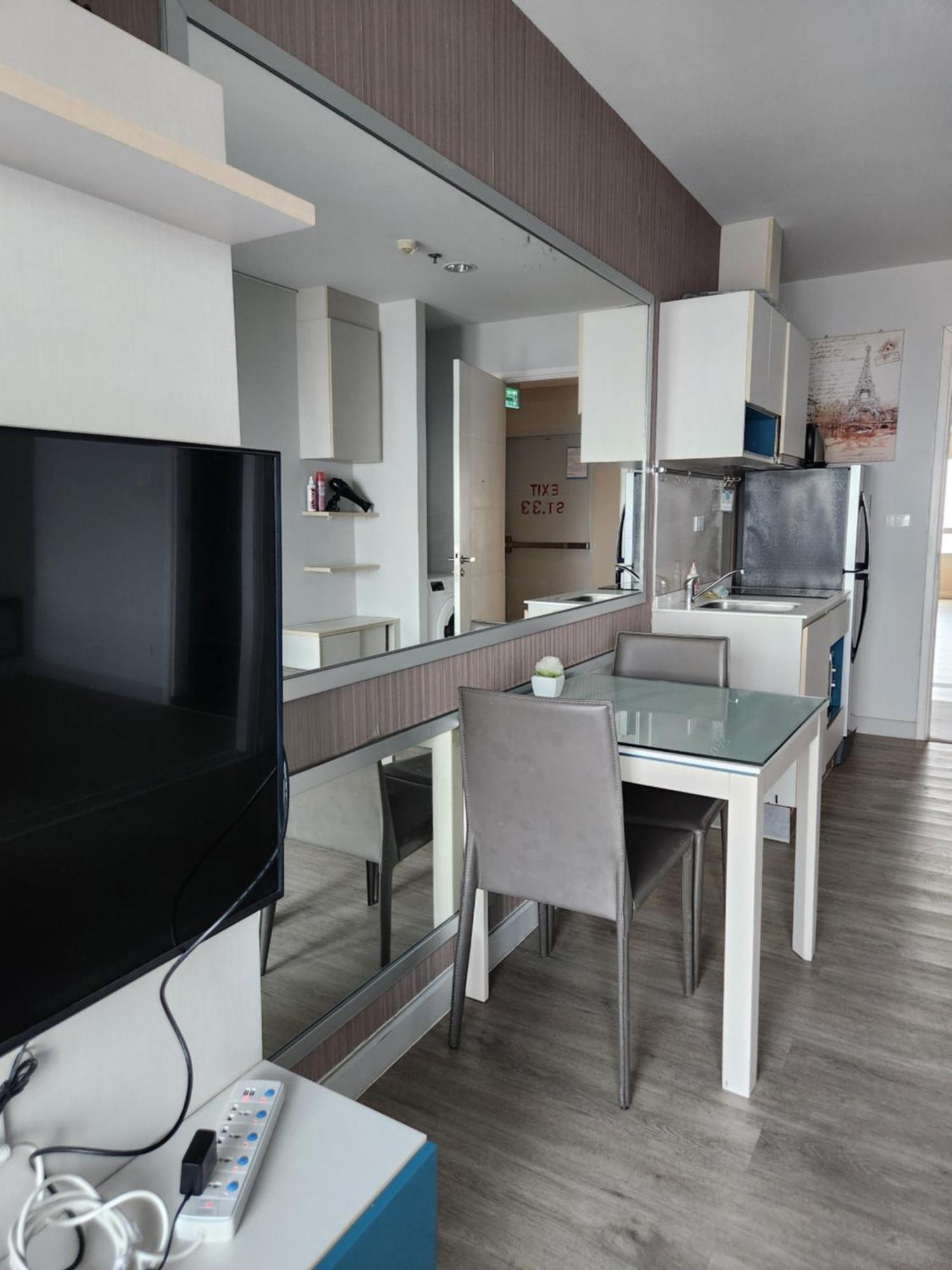 Apartment Centric Sea Pattaya中心海 *