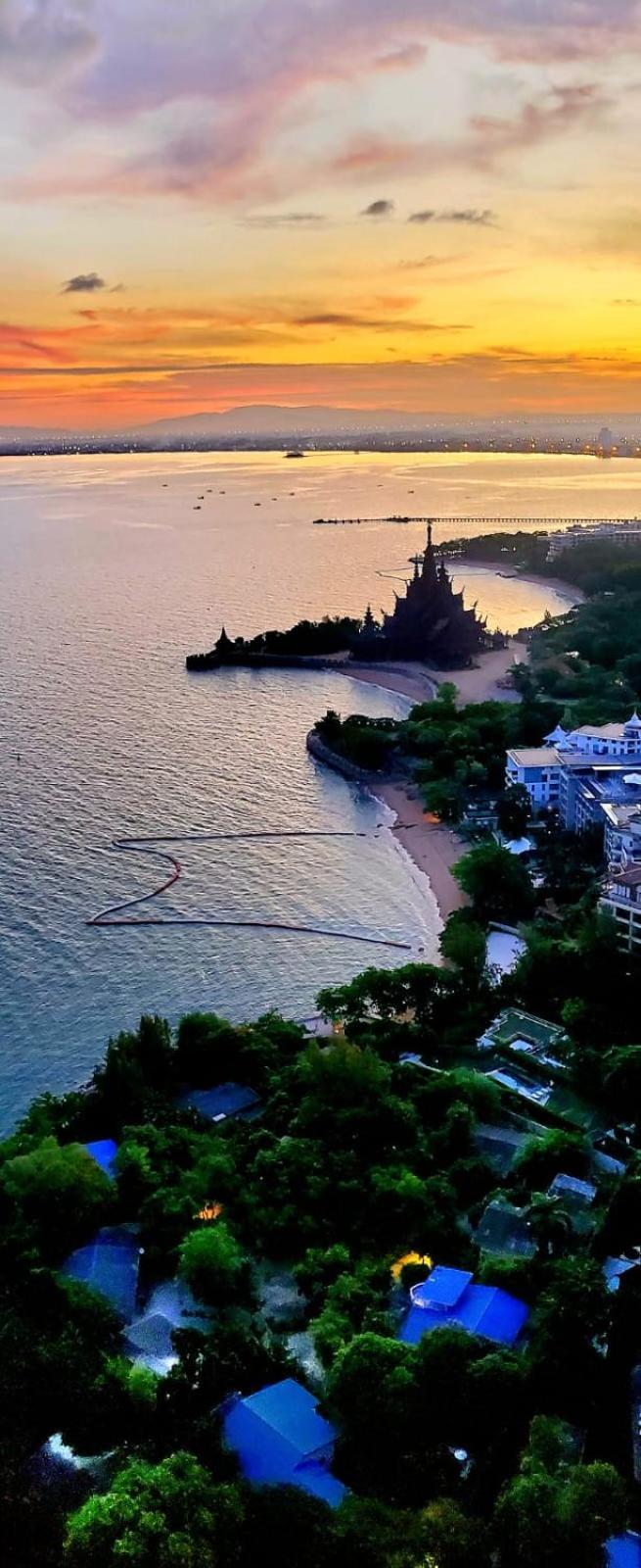 Panoramic Seaview Wongamatt Apartment Pattaya