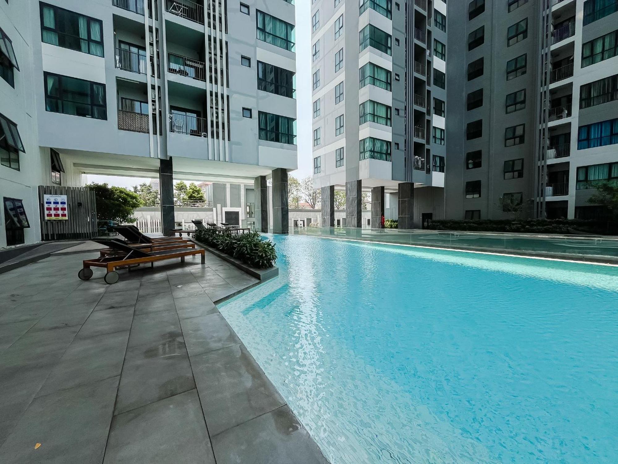 Apartment The Base Pattay Cd