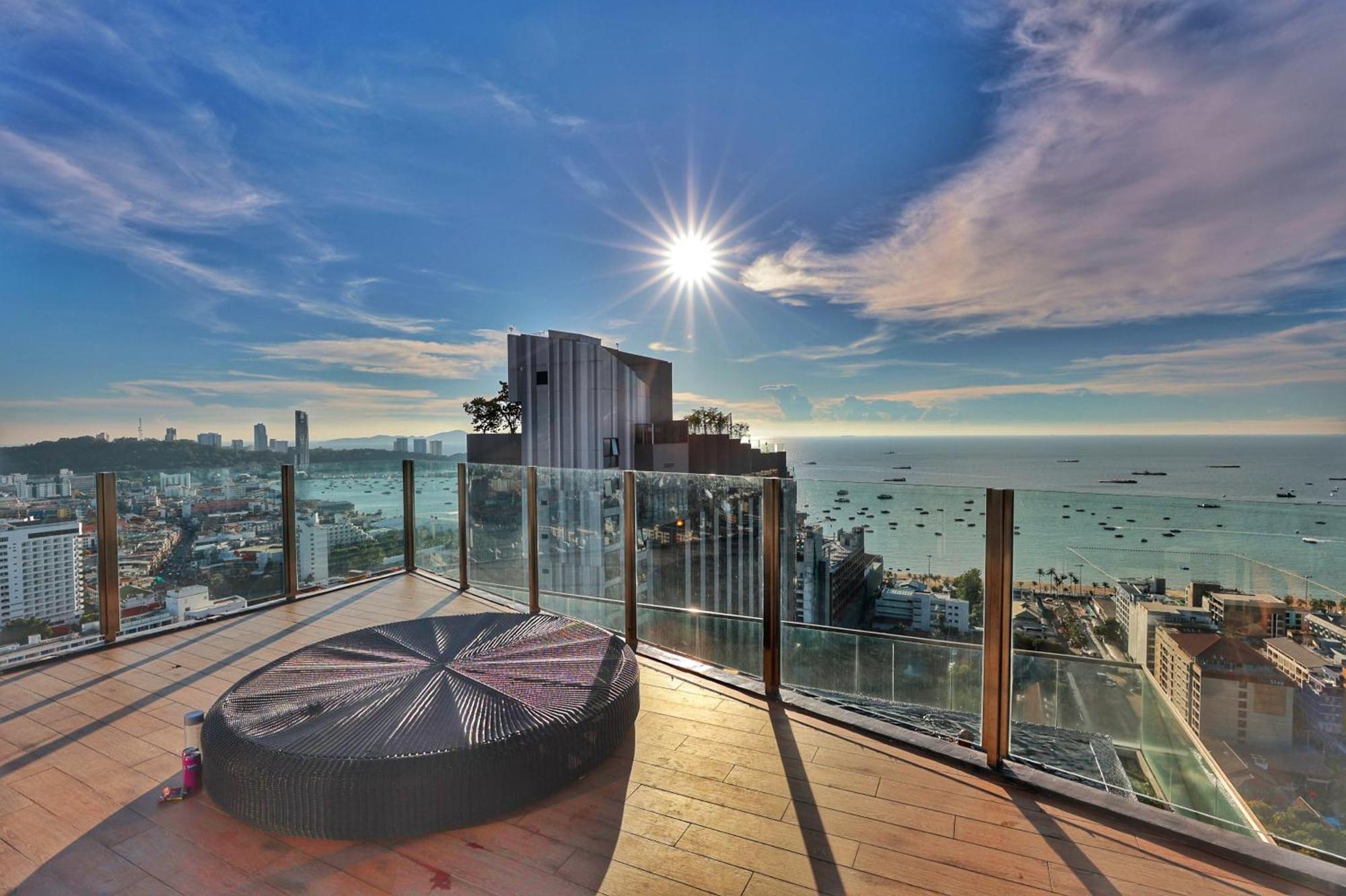 Apartment The Base Pattay Cd