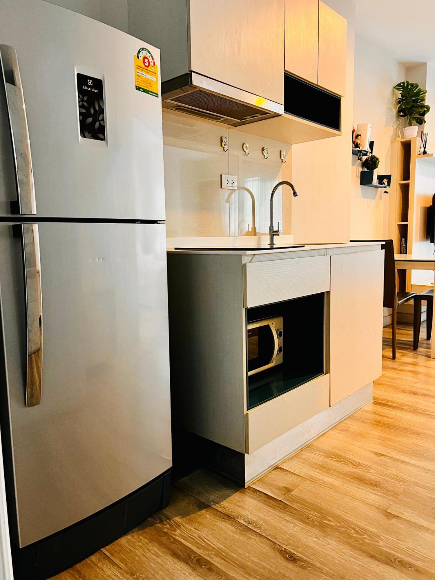 Apartment 1br Near Soi 6 *