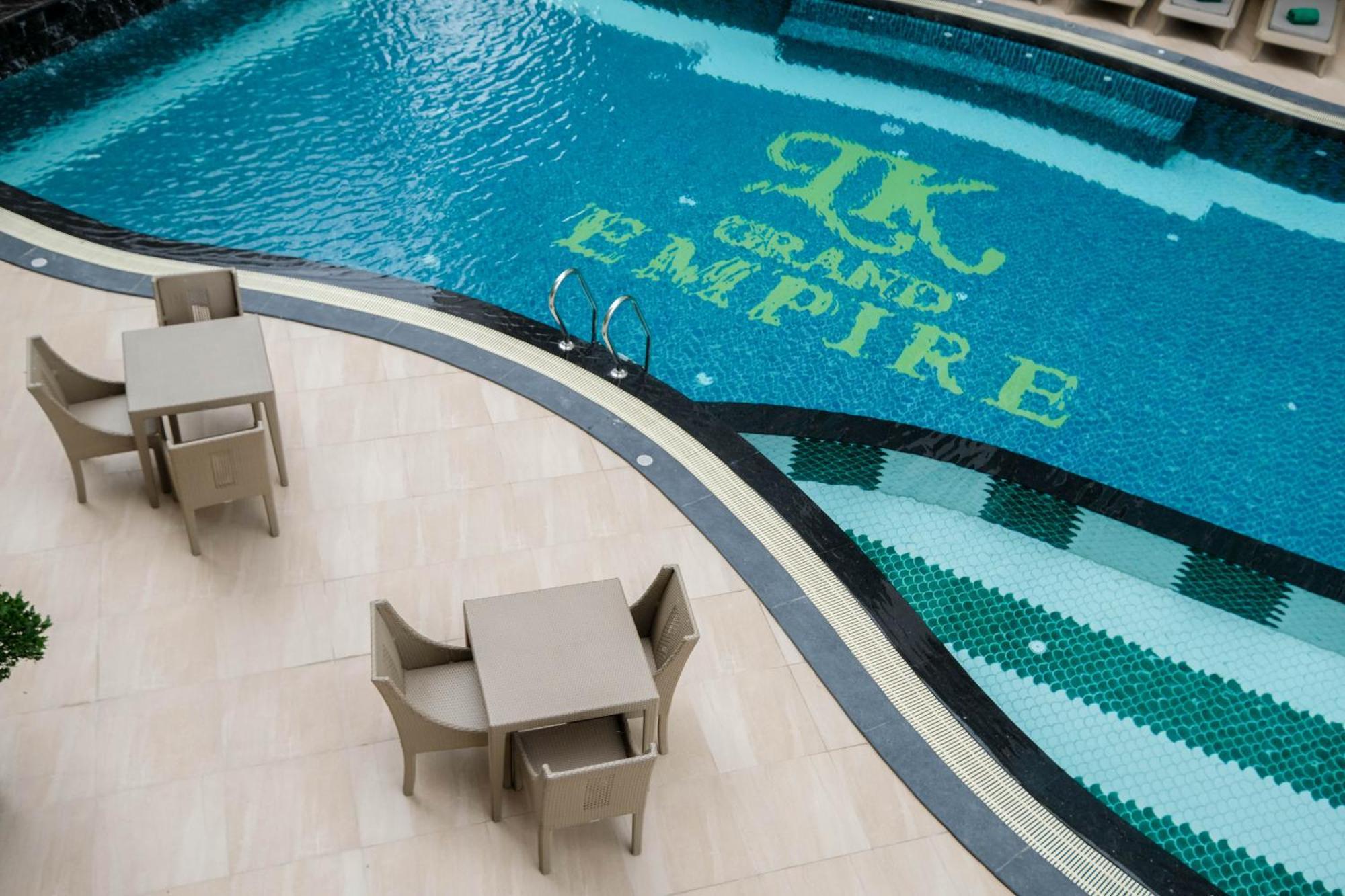 Lk Grand Empire Hotel