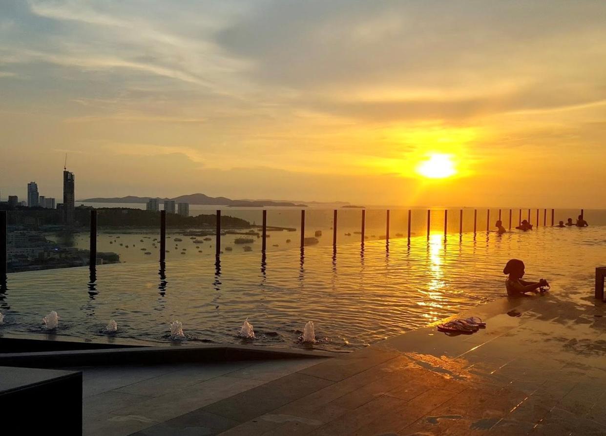 Pattyay The Base Ab * Pattaya