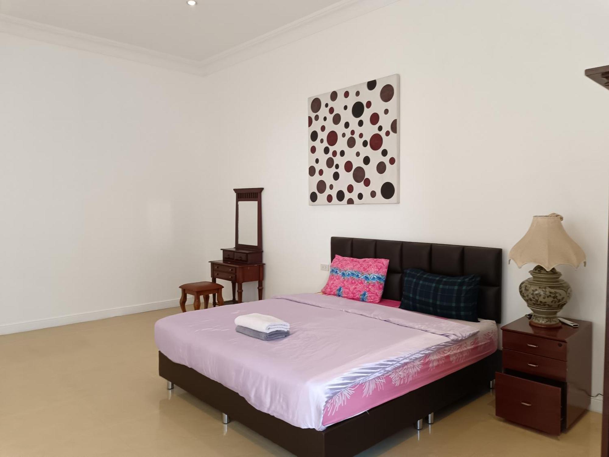 Villa Phratumnak,6,beach 600m,10br *