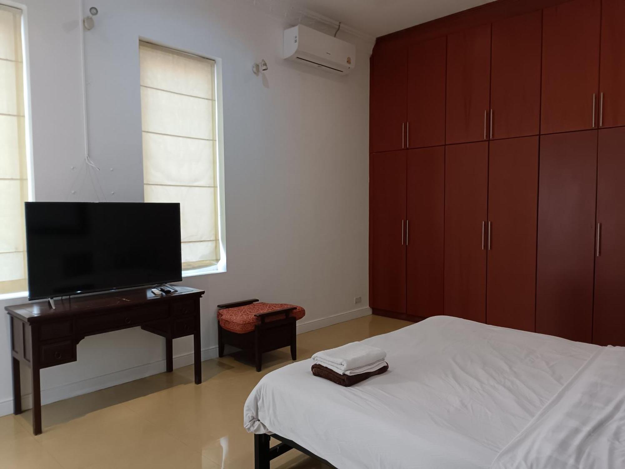 Phratumnak,6,beach 600m,10br Villa Pattaya