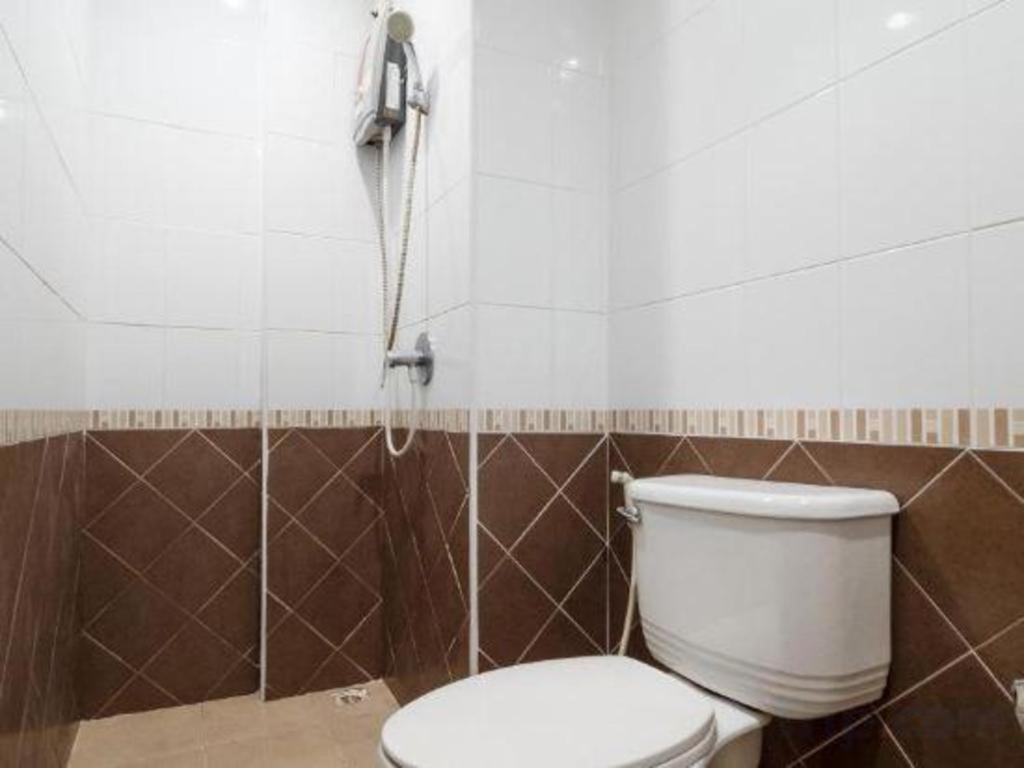 Hotel Oyo 826 Cozy 2*