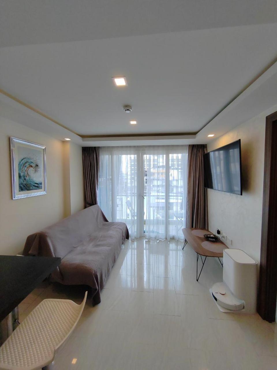 1 Bedroom Grand Avenue Apartment Pattaya