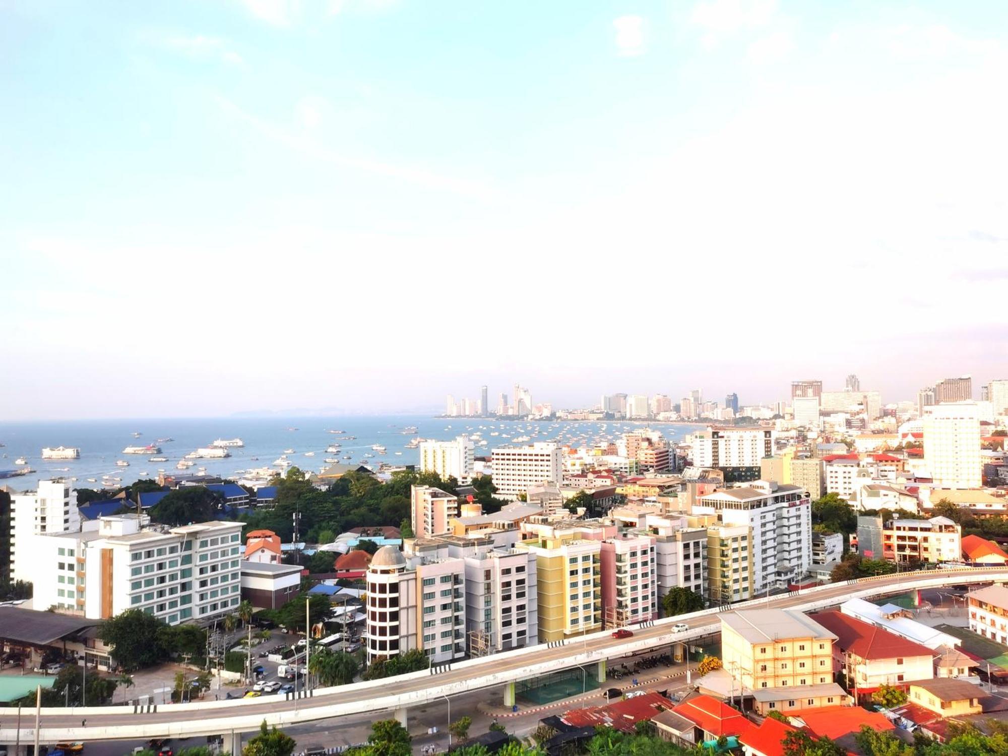 Unixx Sea View * Pattaya
