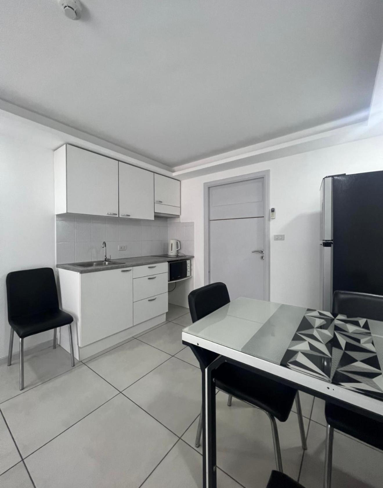Siam Tropical Garden Apartment *