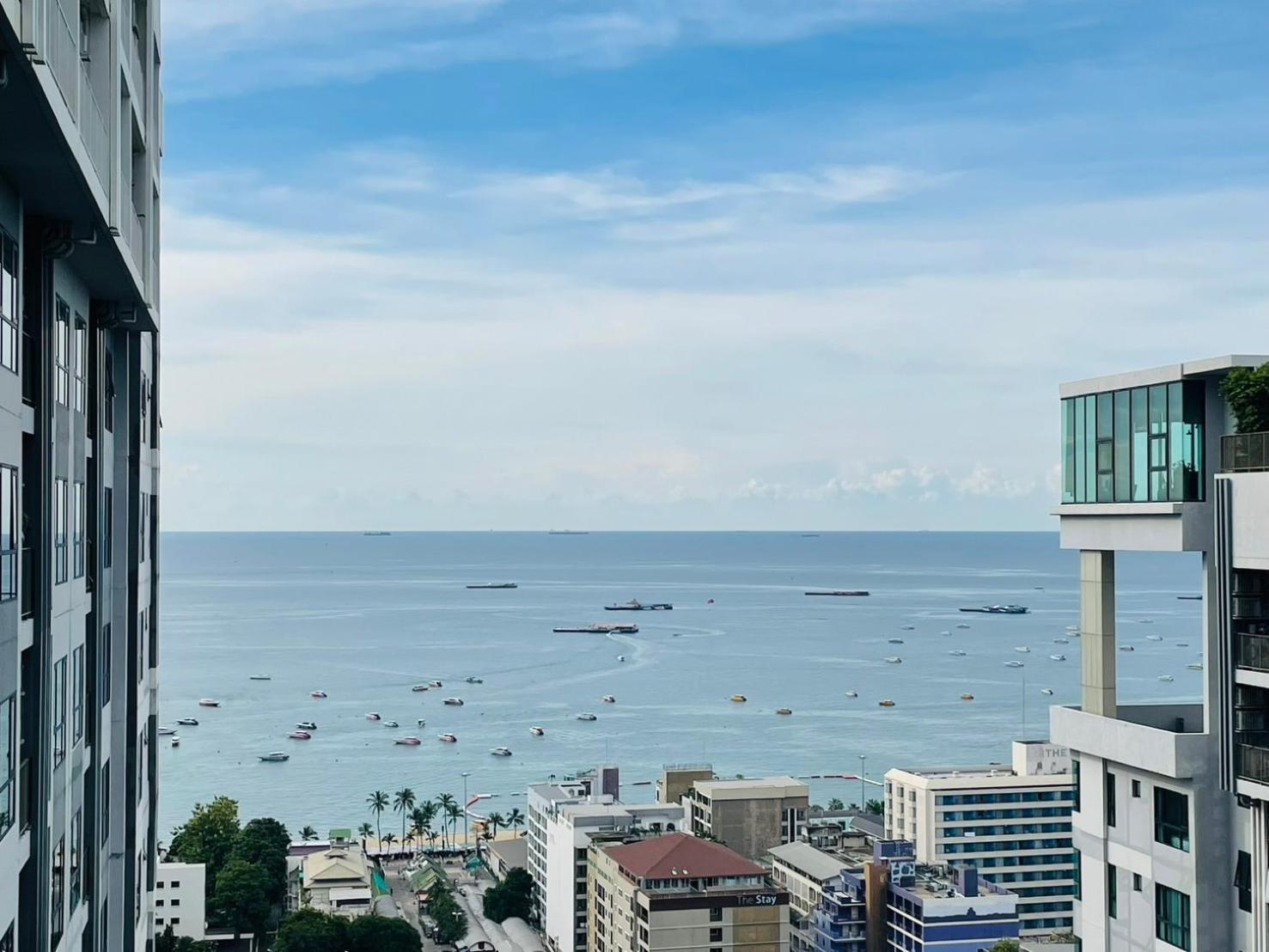 Apartment The Base 271 By Numam Pattaya