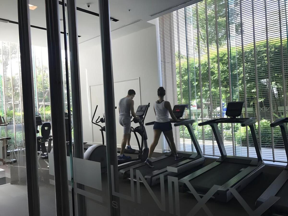 Spacious 2 Bedroom Corner Unit Near Walking Street Pattaya
