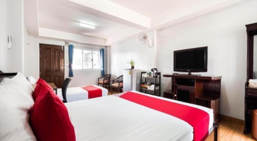 Oyo 1157 Ploy Pailin Place 2*