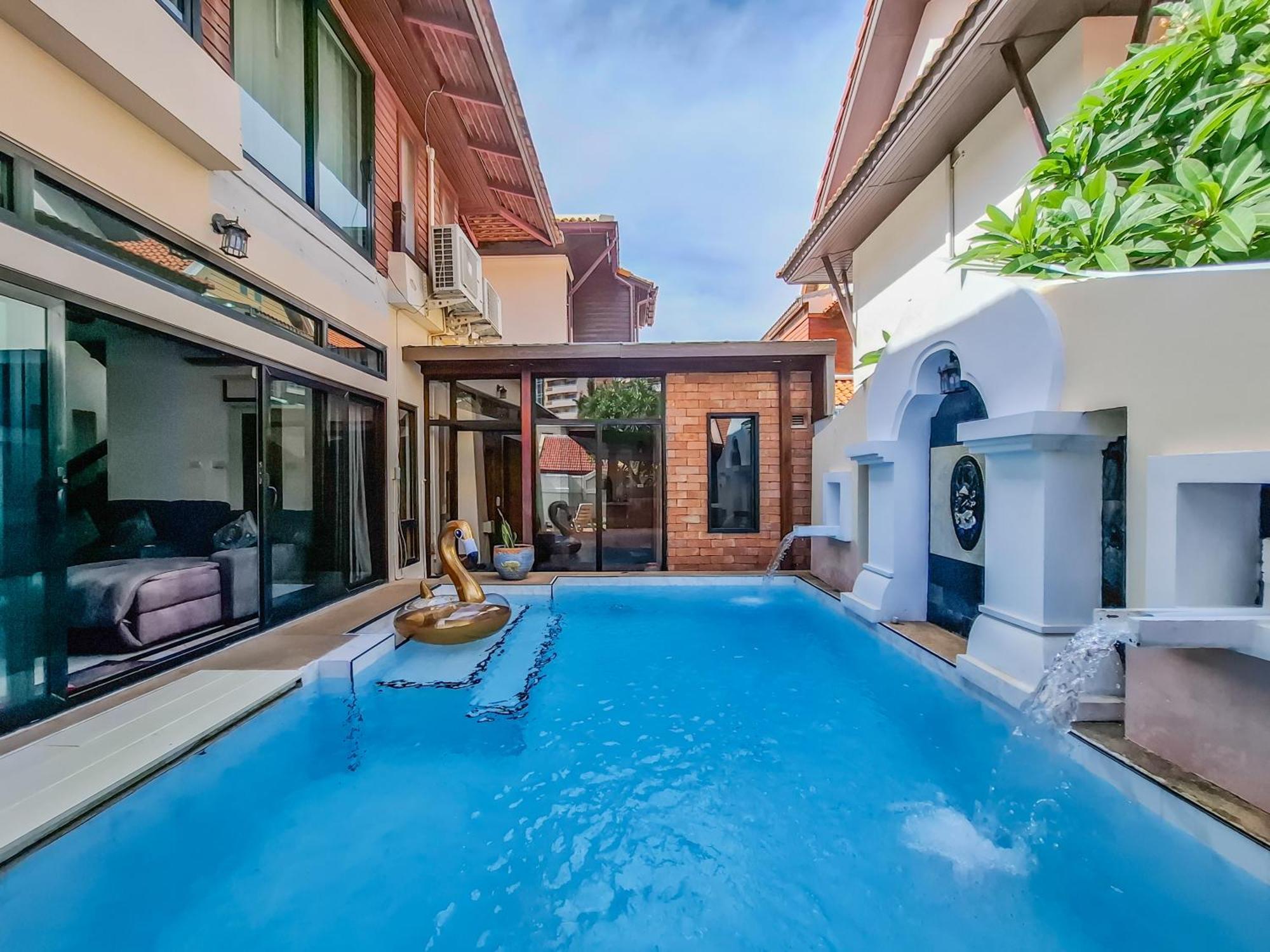 Villa Thabali Oasis:3bhk Private Pool + Sauna *