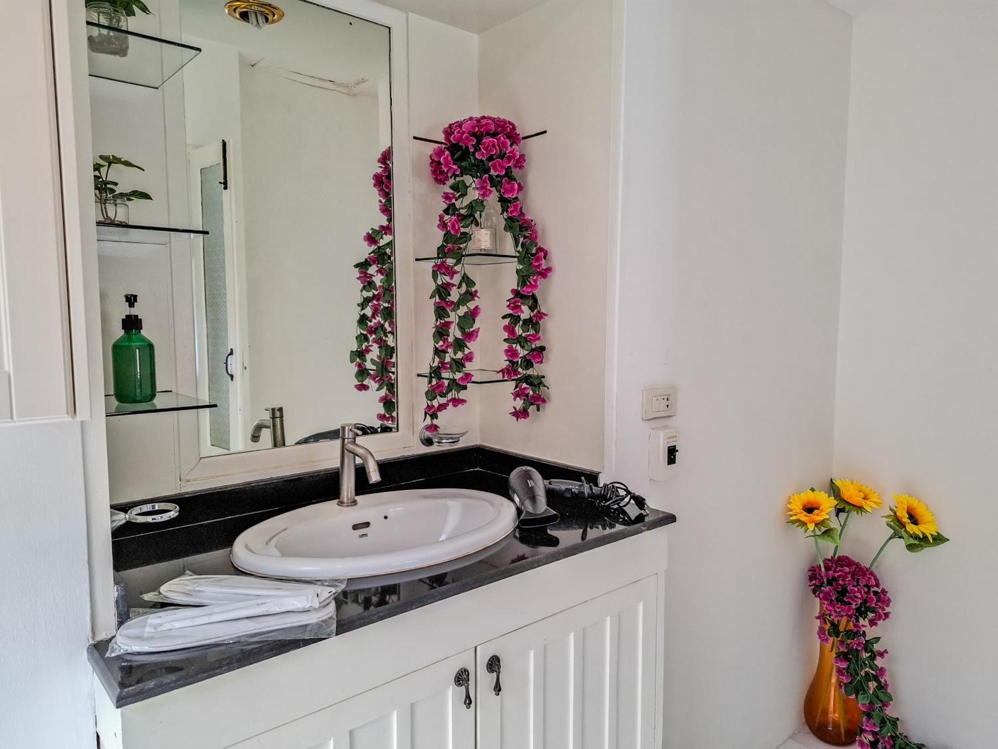 Thabali Oasis:3bhk Private Pool + Sauna *