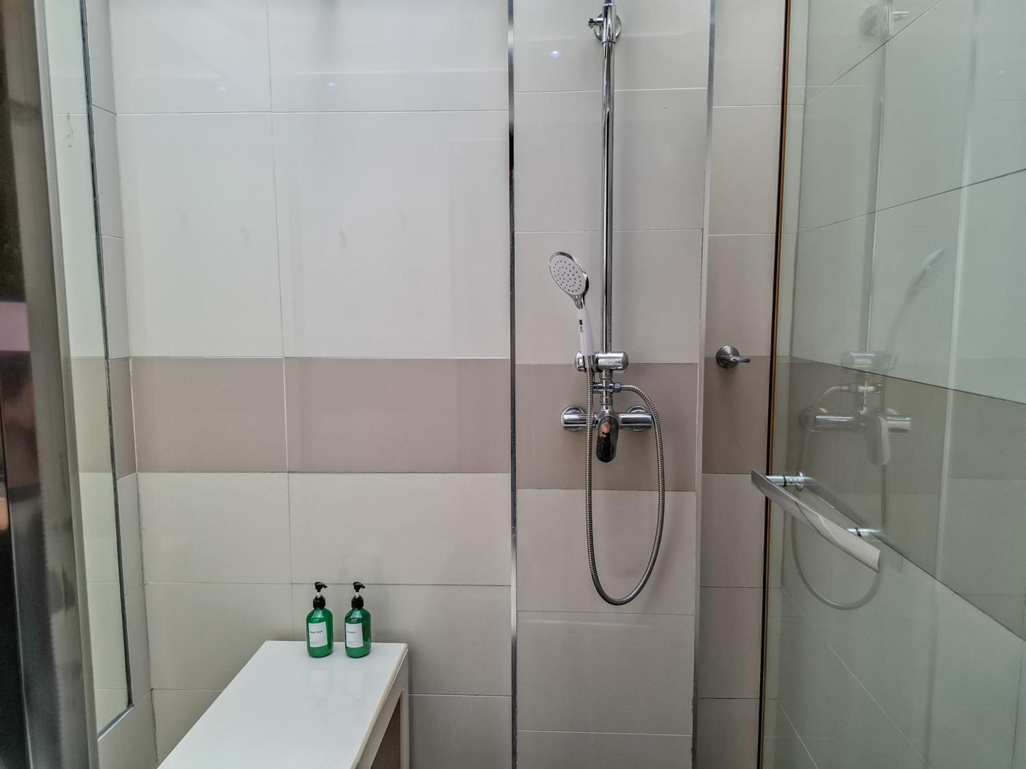 Thabali Oasis:3bhk Private Pool + Sauna Pattaya