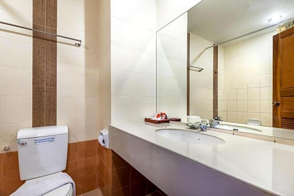 Eastiny Plaza Hotel