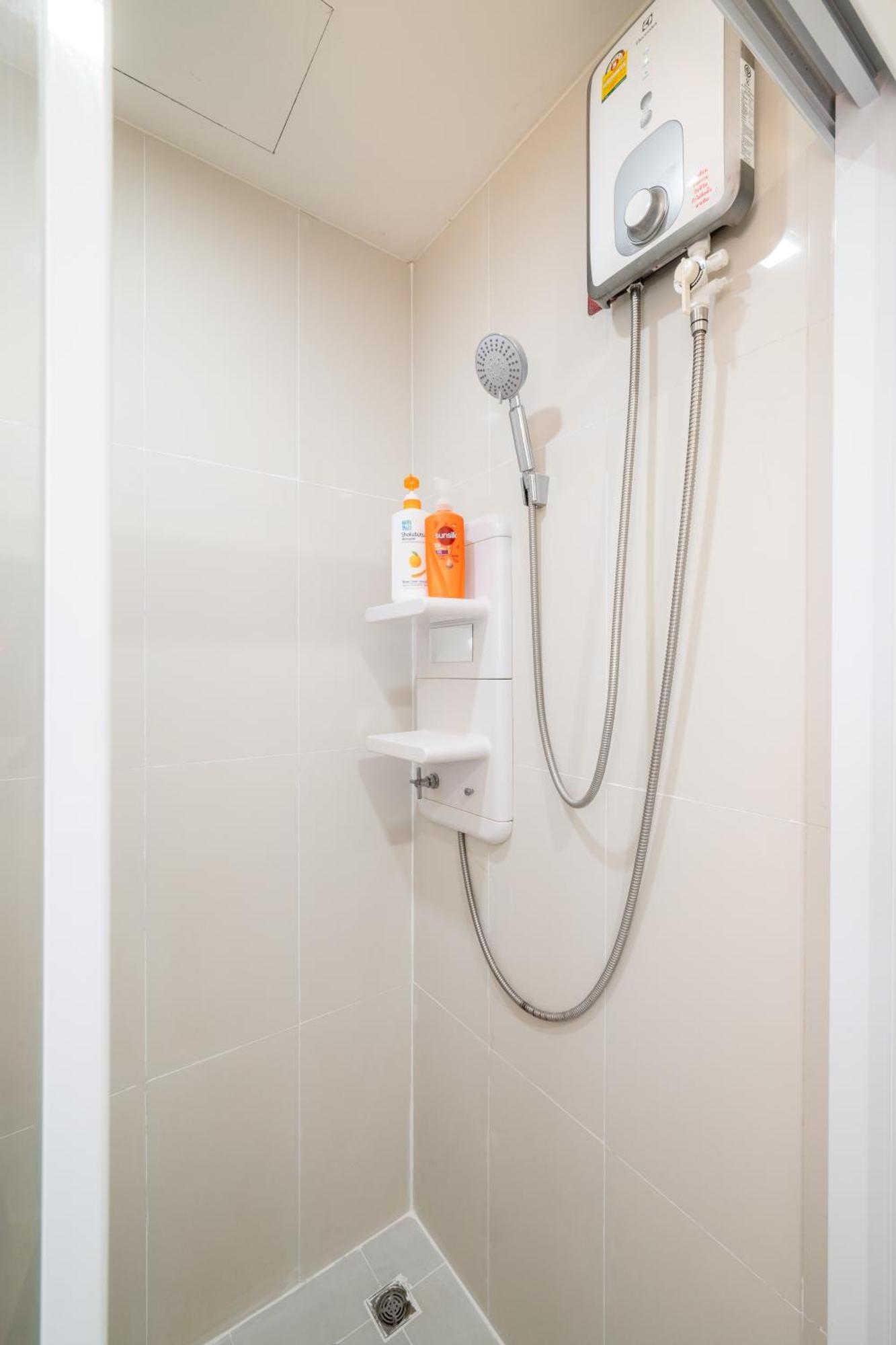 Apartment Bright Modern 1 Bedroom Chic Design Pattaya