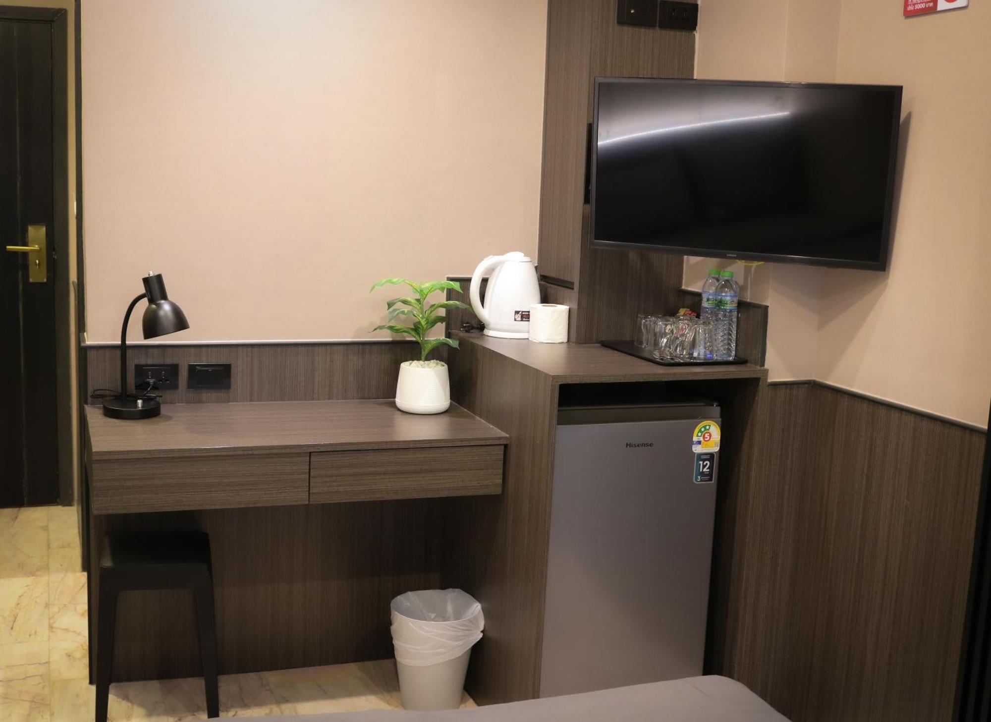 Max Hotel