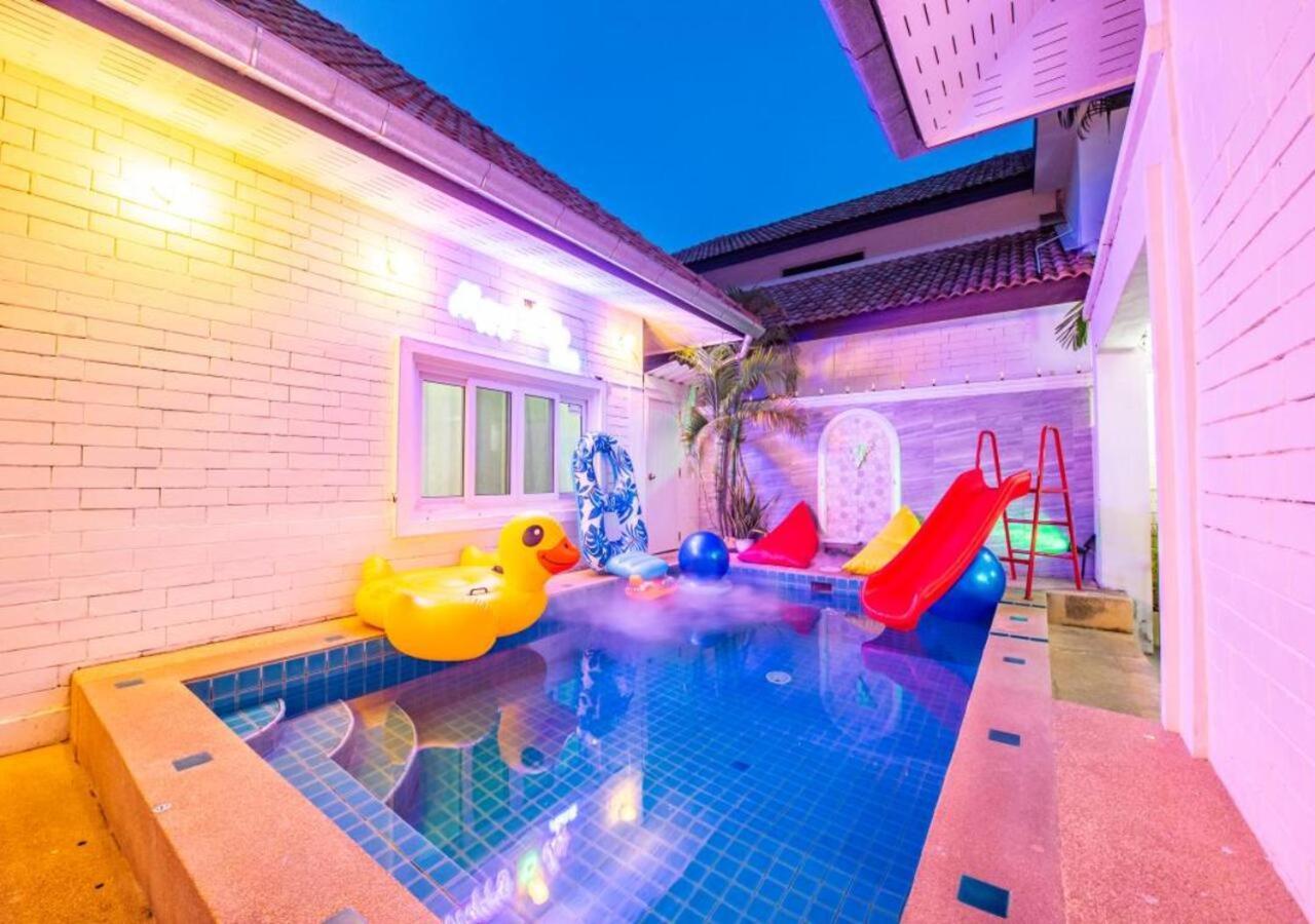 Happy N Joy Pool Near Jomtien On Thepprasit Road * Pattaya
