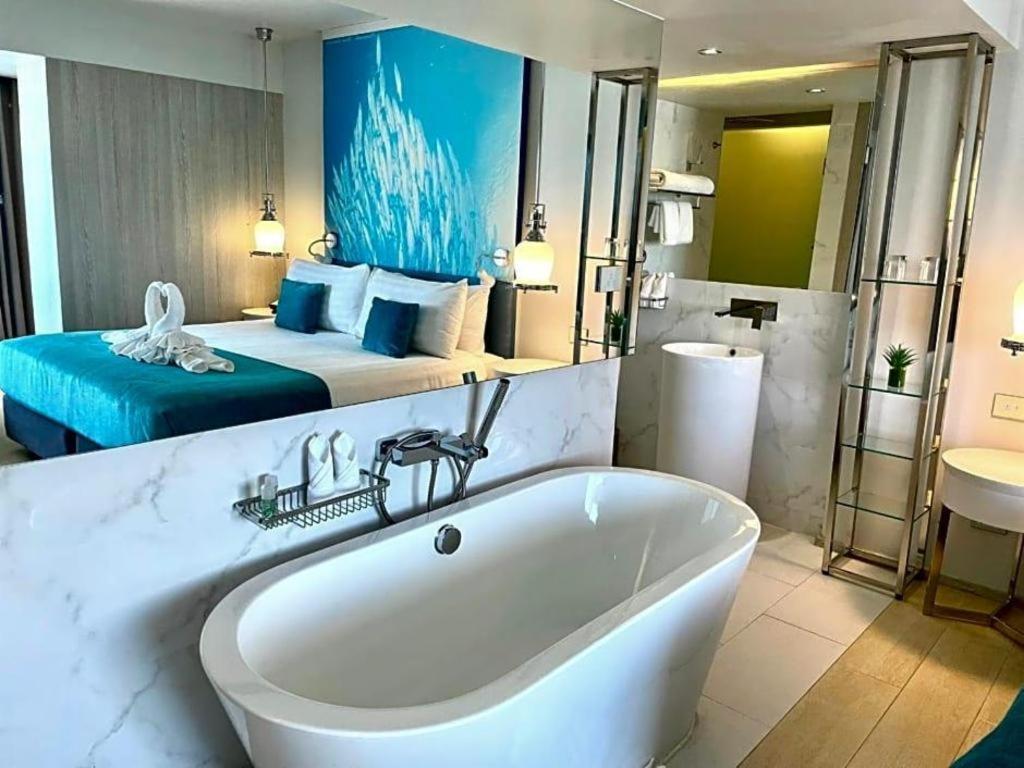Grand Scenaria 4* Pattaya
