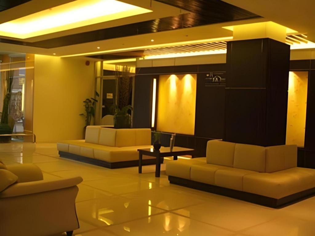 R-con Hotel