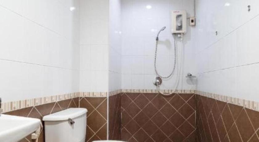 Oyo 826 Cozy Hotel Pattaya