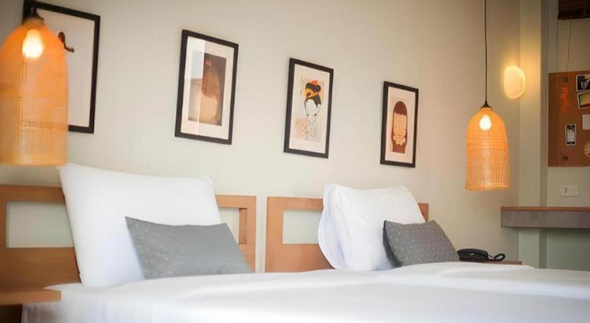 Yellow Moon Hotel 2*