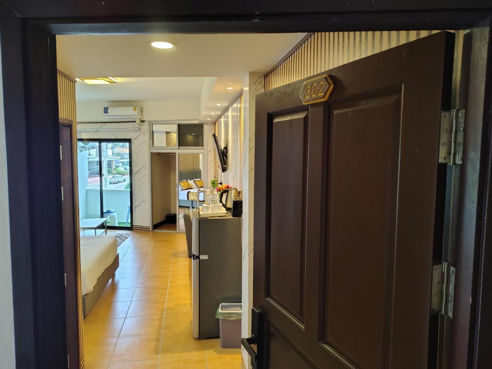 Priory Hillside Hotel 2*