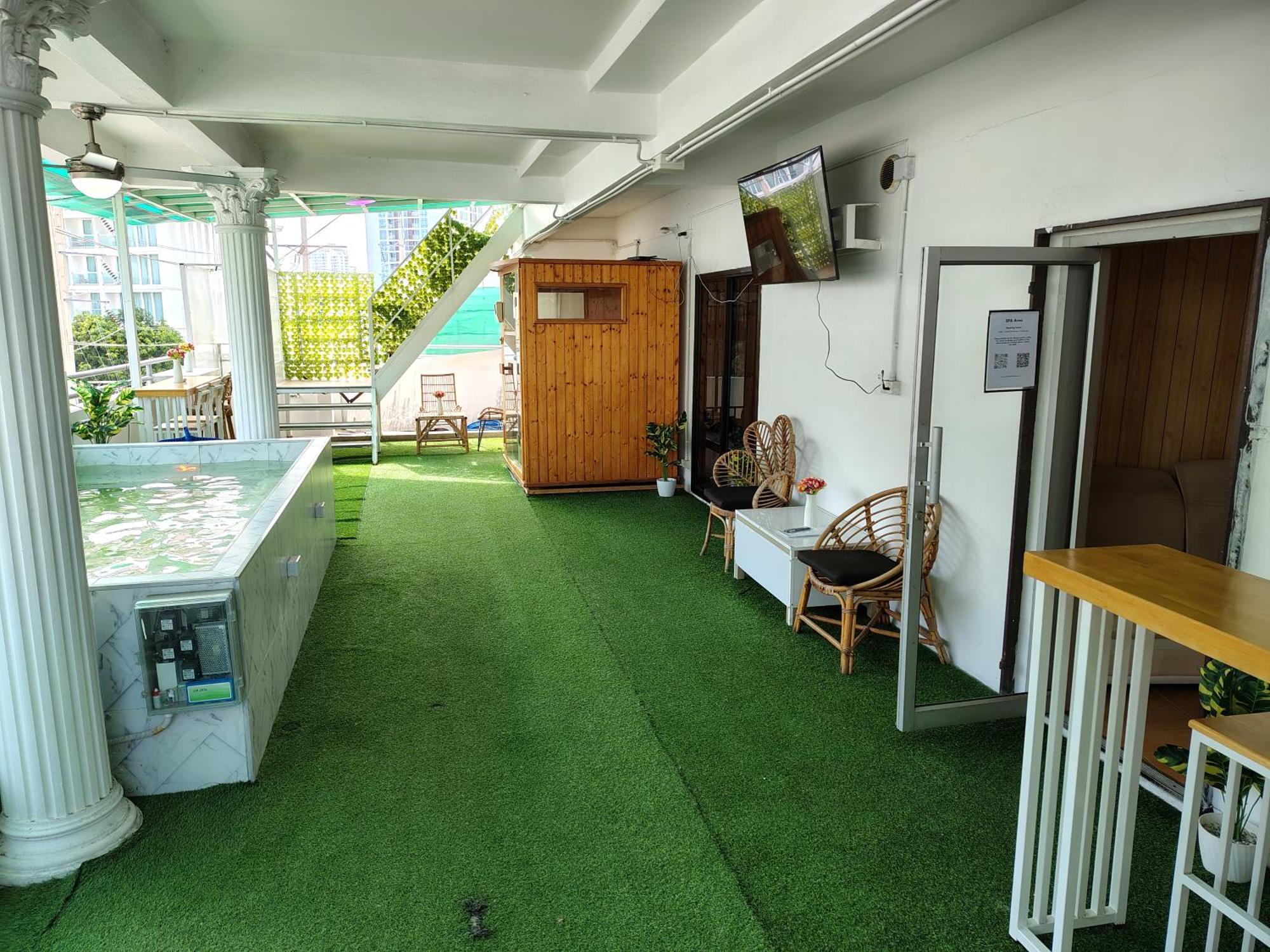 Priory Hillside Hotel Pattaya