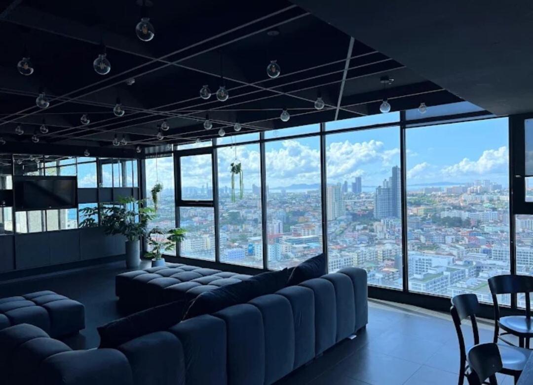 The Base - Washing Machine * Pattaya