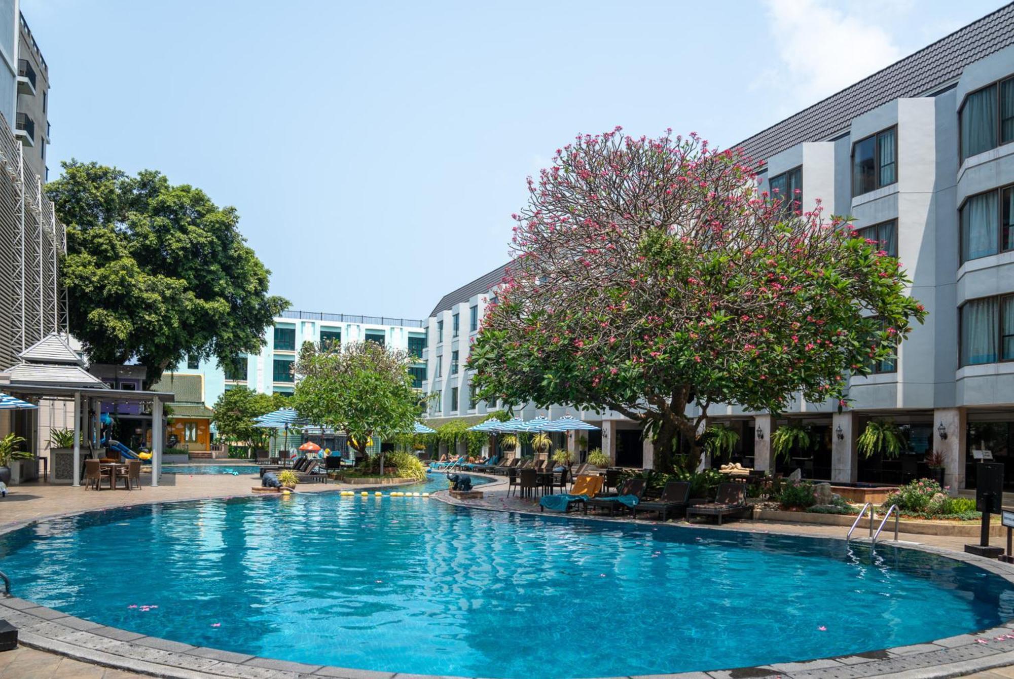 Resort The Bayview 4*