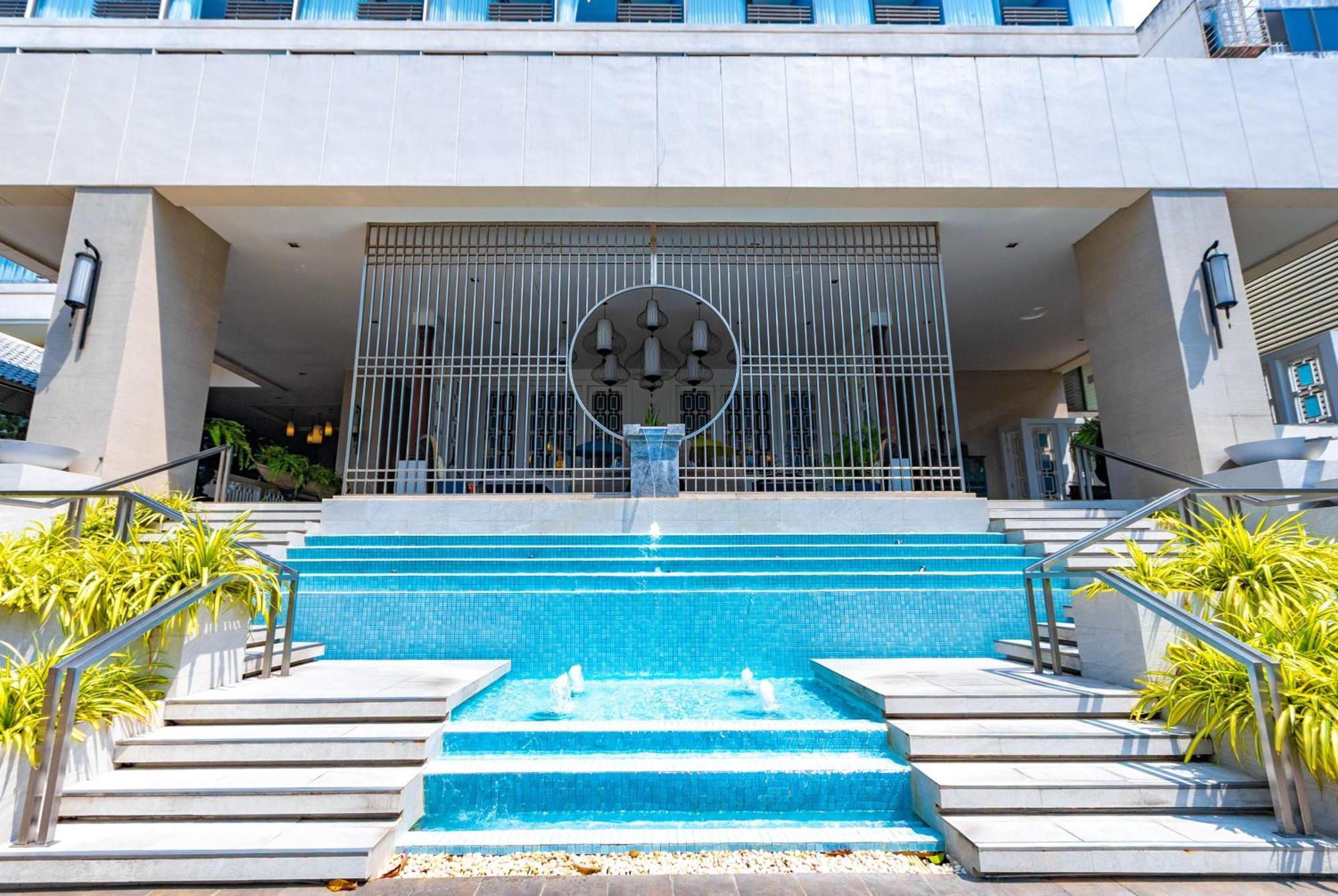 The Bayview Resort