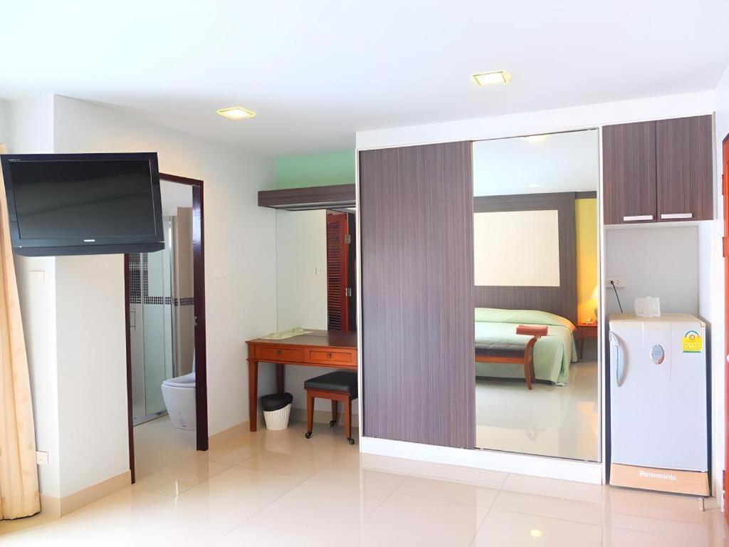 Diamond Place
