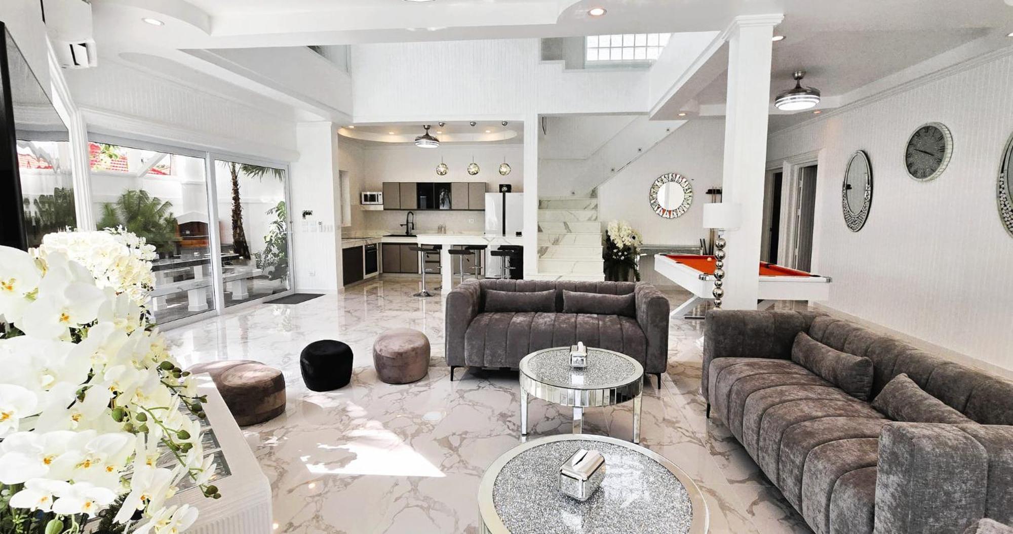 Nebuland Luxury Pool Walking Street 7 Bedrooms Villa *