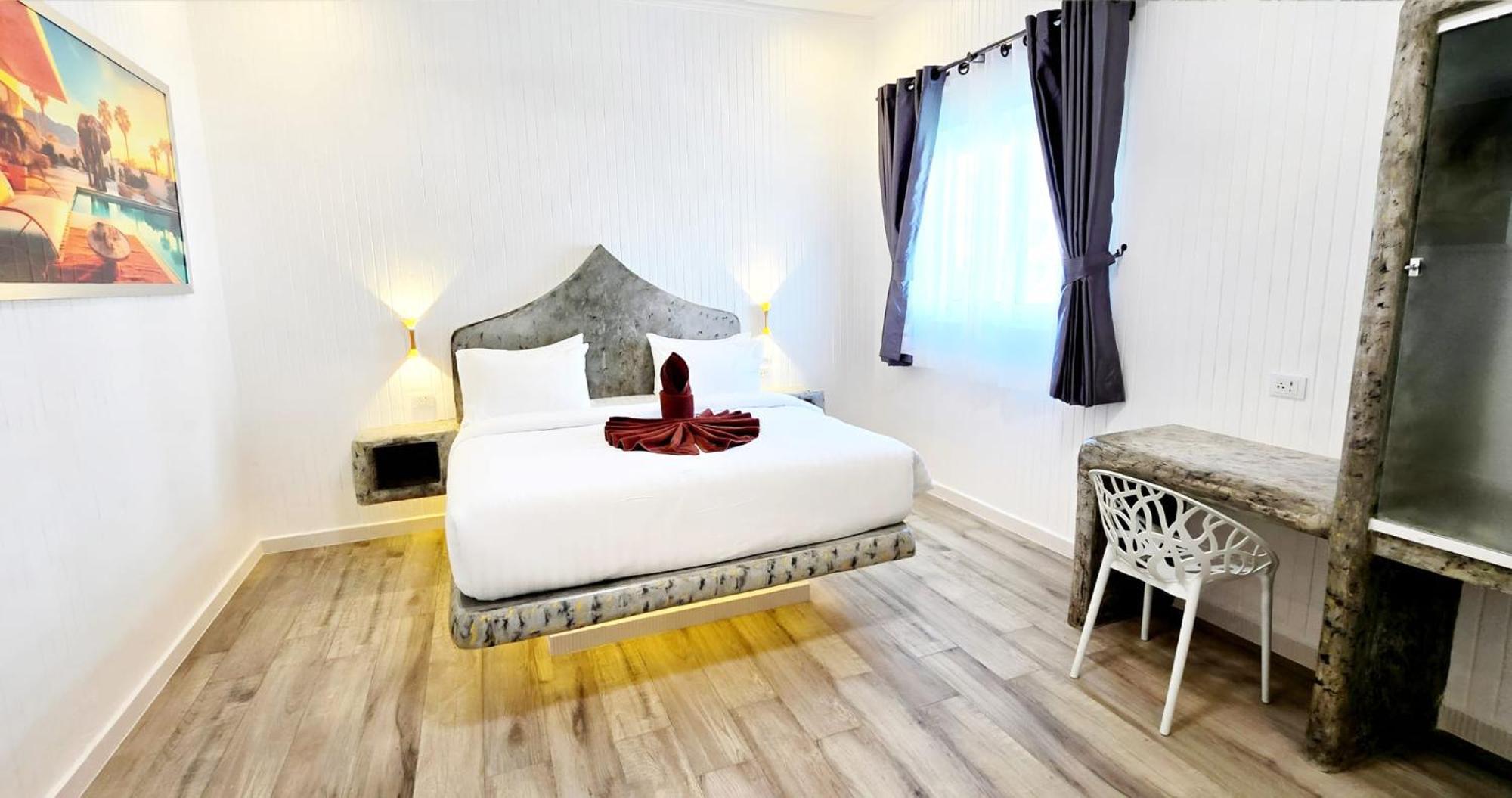 Nebuland Luxury Pool Walking Street 7 Bedrooms