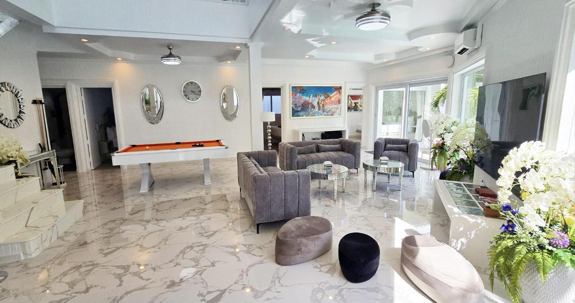 Villa Nebuland Luxury Pool Walking Street 7 Bedrooms Pattaya