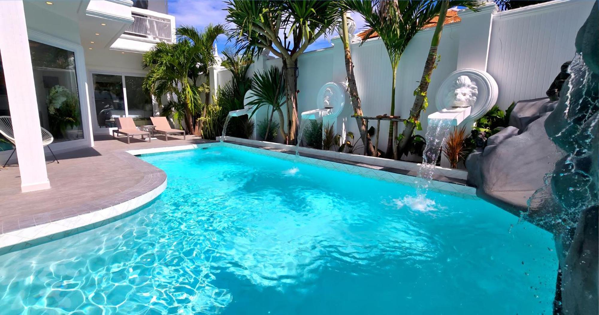 Nebuland Luxury Pool Walking Street 7 Bedrooms Villa