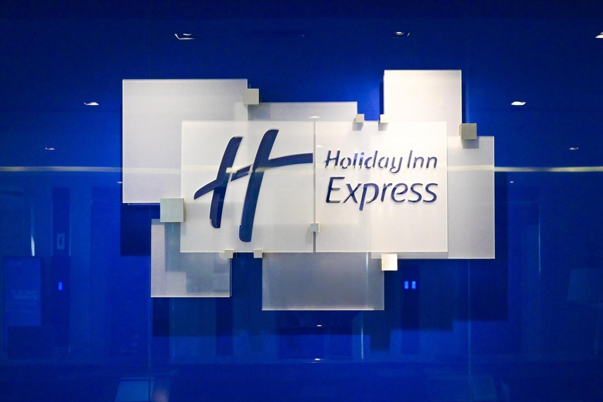 Express By Ihg Hotel