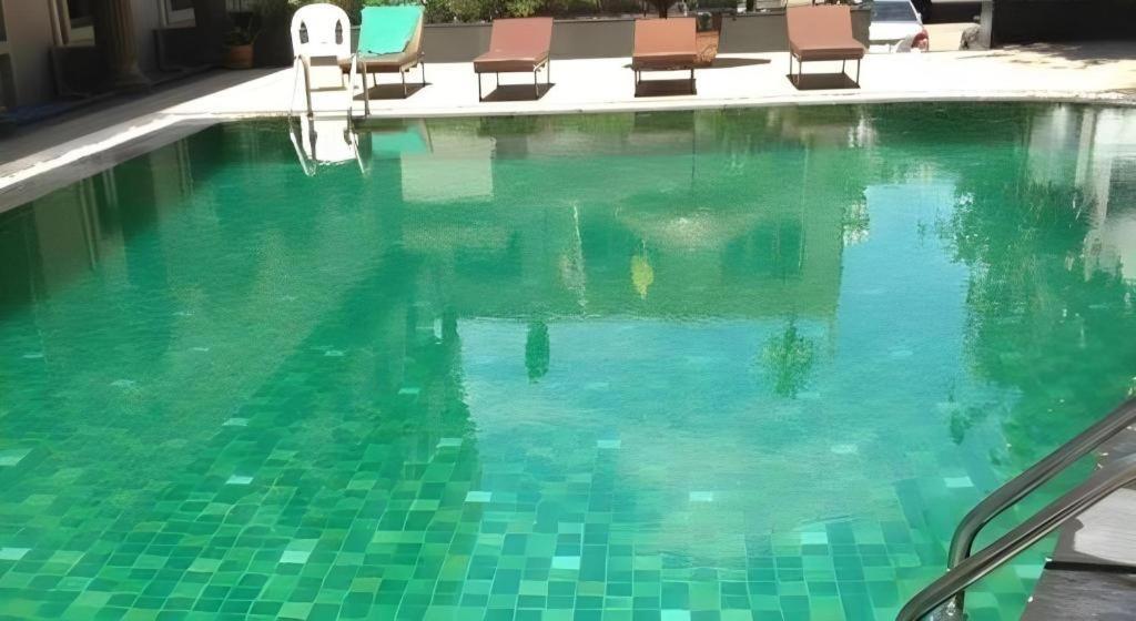 Lodge Honey Pattaya