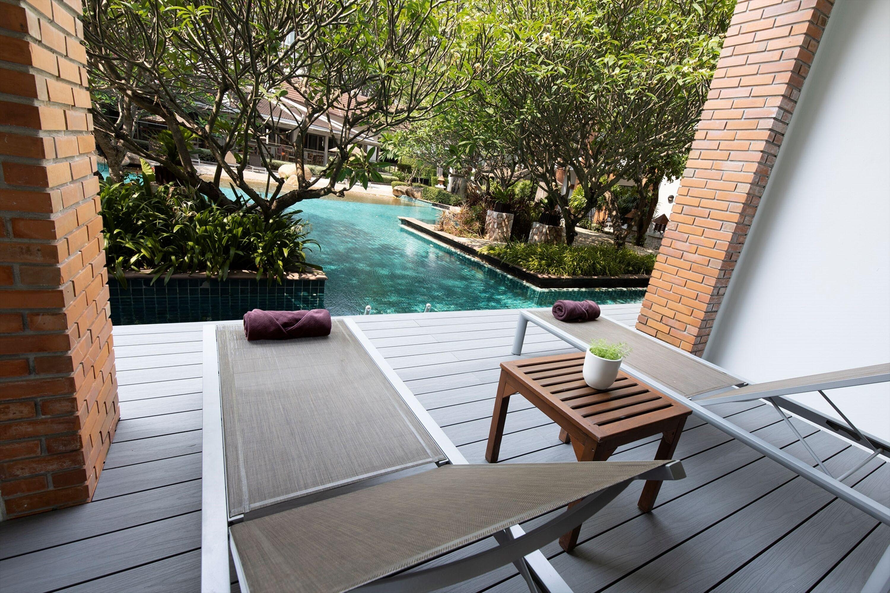 Resort Woodlands And Pattaya