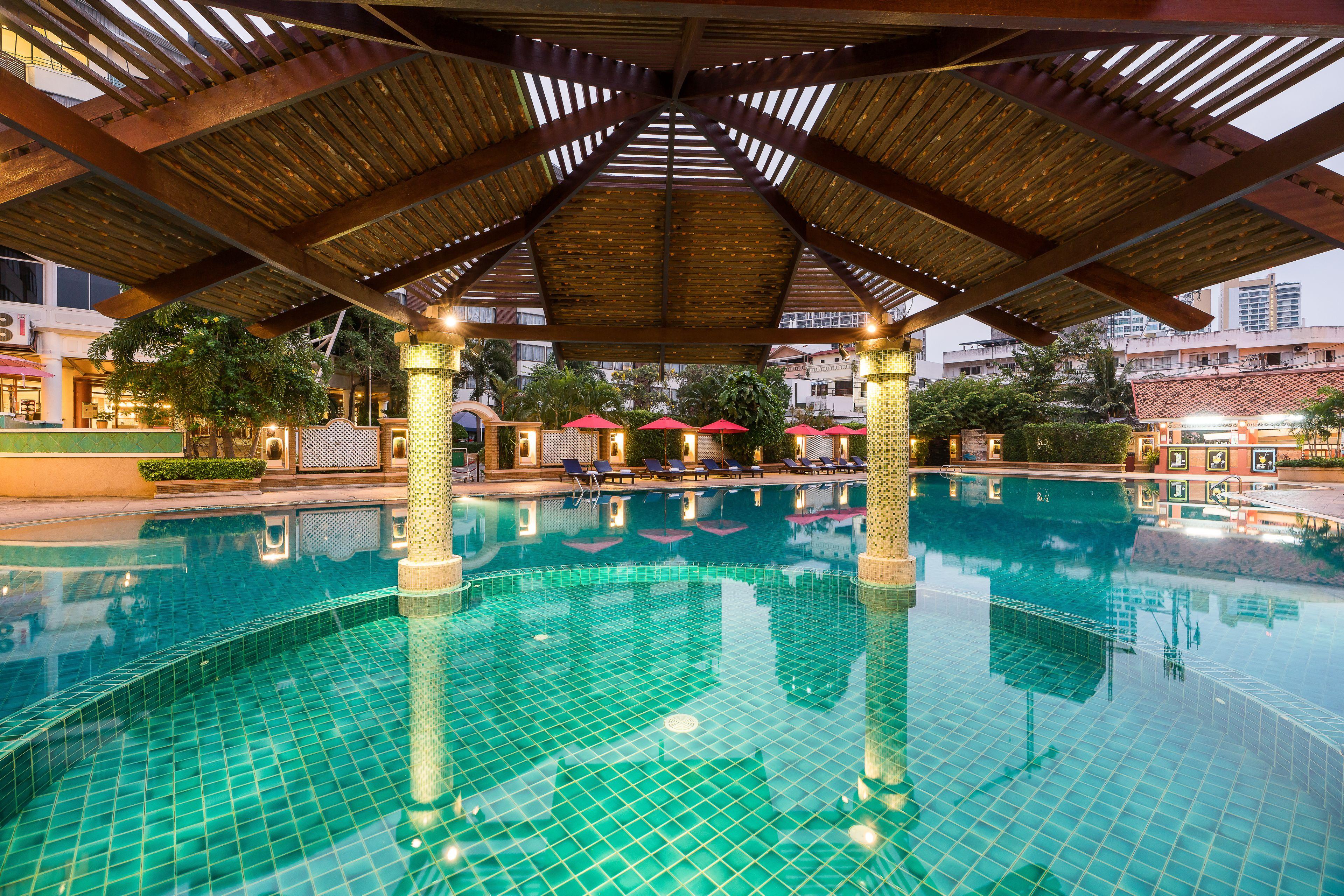 Hotel Mountain & Convention Center Pattaya