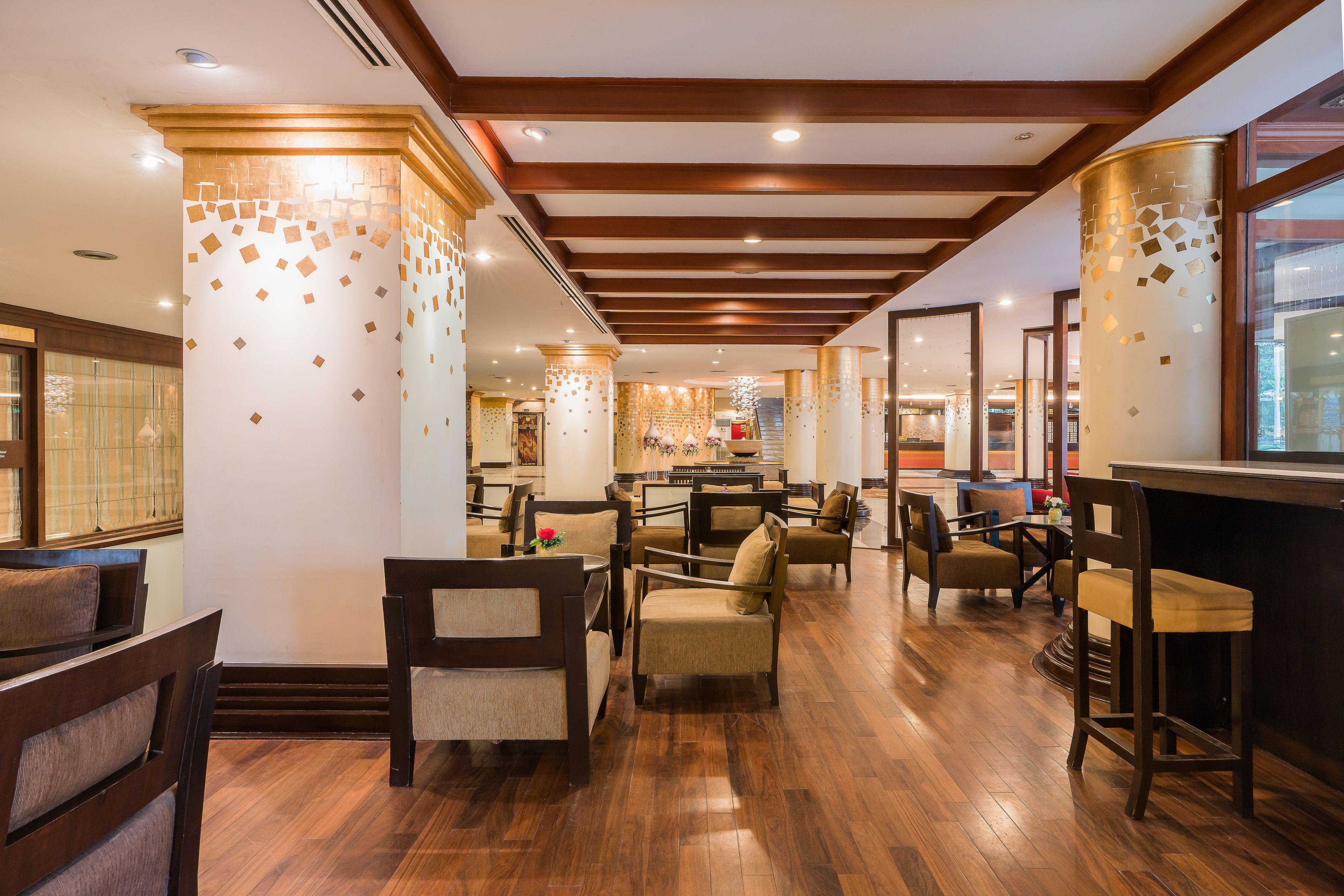 Mountain & Convention Center Hotel