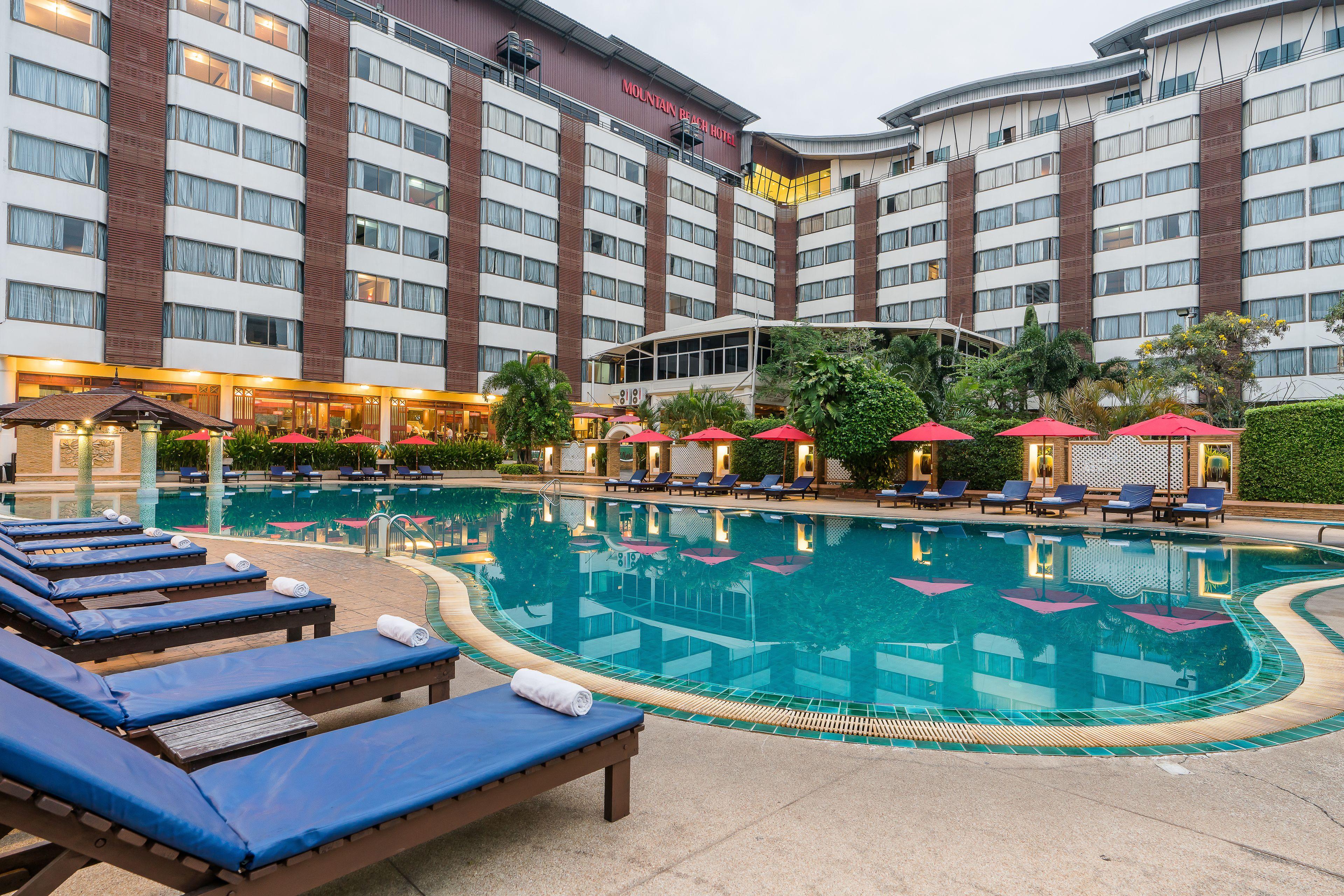 Mountain & Convention Center 4*