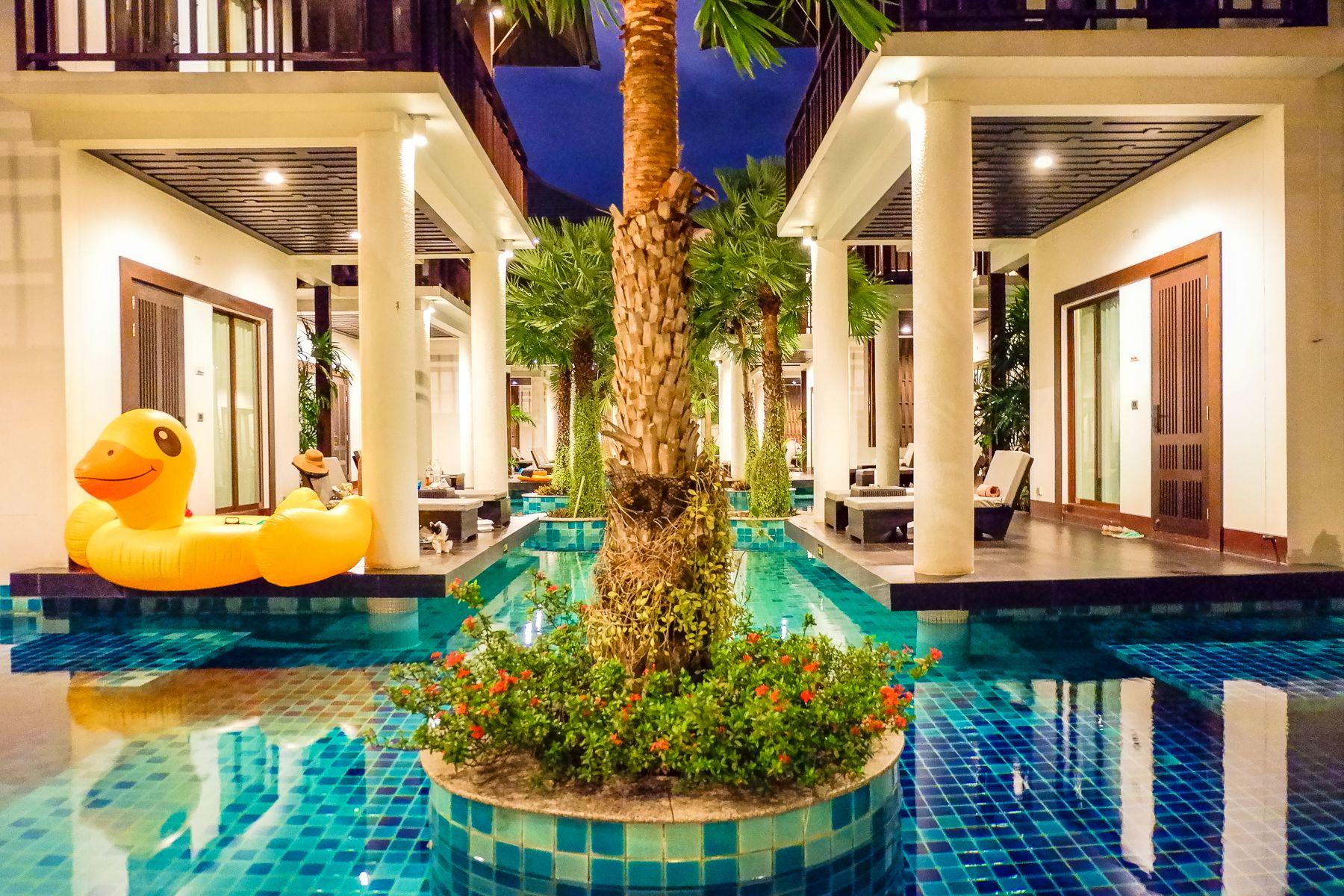 Hotel Z Through By The Zign